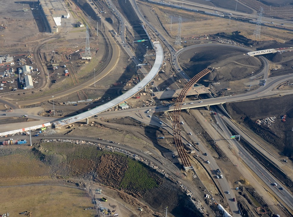 Steel highway bridge construction in Edmonton - Rapid-Span
