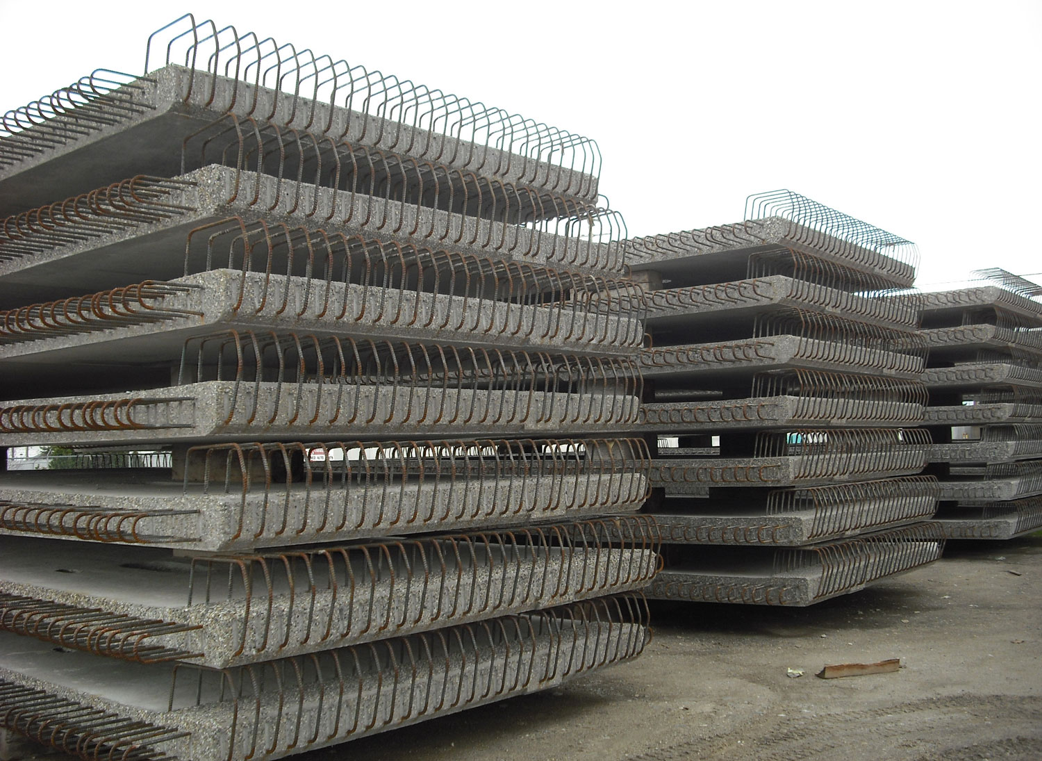 Precast concrete deck panels for highway bridge construction - project by Rapid-Span