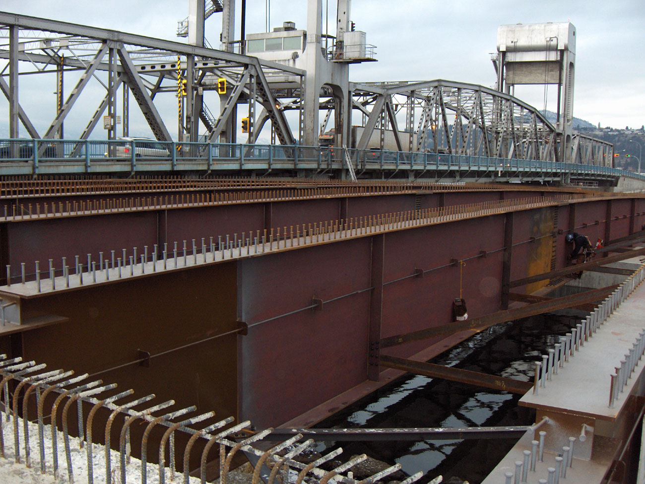 Steel fabrication for bridge build - Rapid-Span