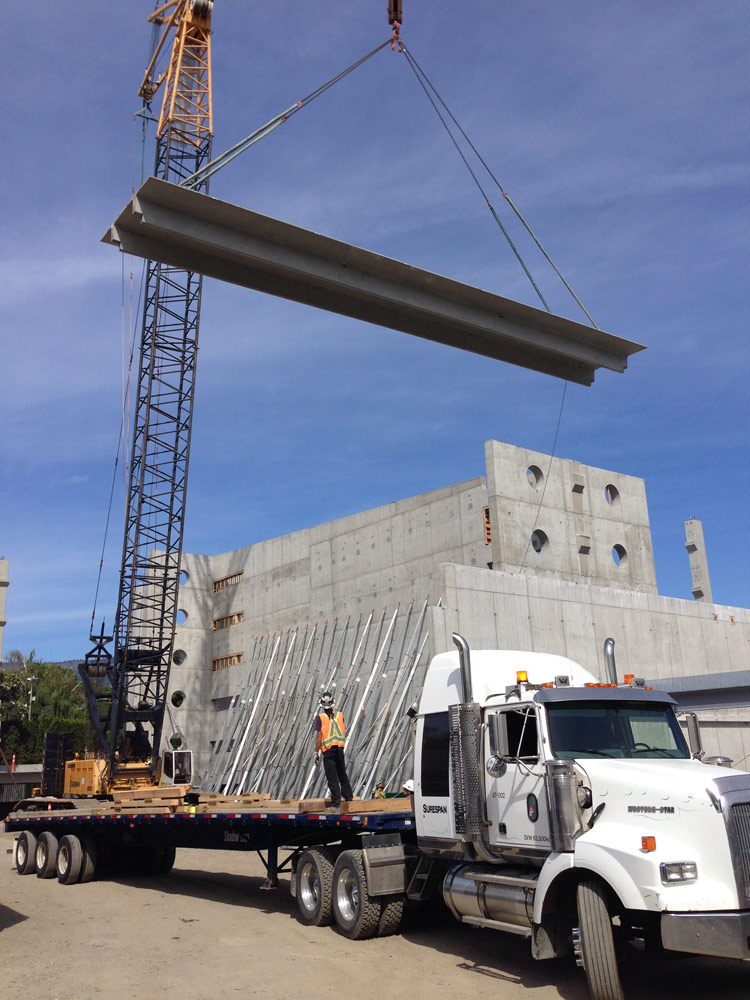 Fabrication and install of precast concrete girders in parkade structure Kelowna BC - Rapid-Span