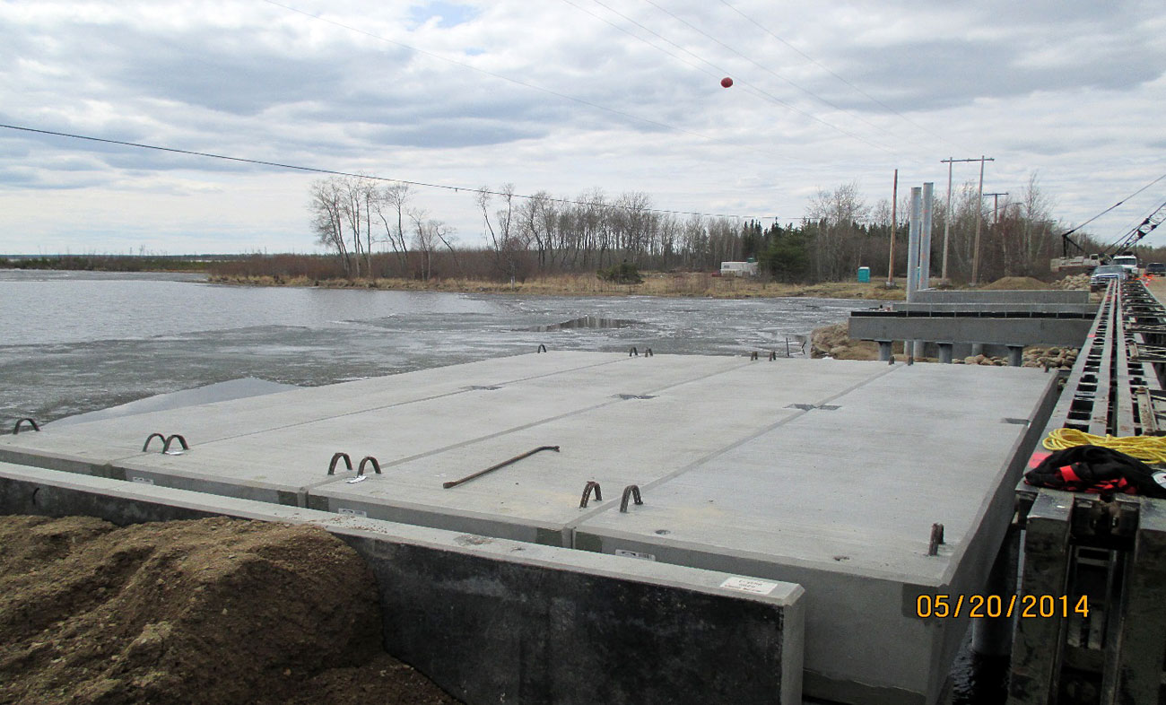 Precast concrete fabrication for bridge construction